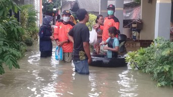 Muhammadiyah Ajak Elemen Masyarakat Bantu Warga Terdampak Banjir