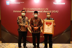 Sidoarjo Dinobatkan Jadi Kabupaten Sangat Inovatif dari Menteri Dalam Negeri