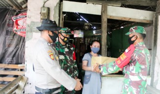 Tekan Penyebaran Covid-19, Satgas Bojonegoro Lakukan Gerakan Penyemprotan di Warkop