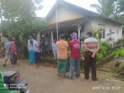 Pulang Ngopi, Warga Sekapuk Ujungpangkah Gresik Mati Tersengat Listrik di Halaman Rumahnya