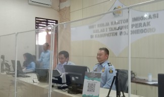 Sebulan Dibuka, 86 Warga Daftar Umroh di Kantor Imigrasi Bojonegoro