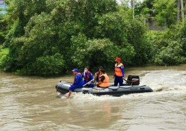 Aditya Bocah Tenggelam di Kali Lamong Gresik Sempat Ditolong Nelayan, Namun Tenggelam Lagi Terbawa Arus