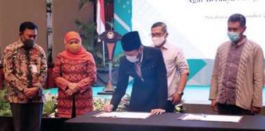 4 Pesantren Terima Bantuan Modal Pengembangan Koperasi dari Pemprov Jatim