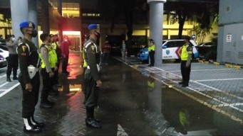 Patroli Protkes Skala Besar di Surabaya Raya, Petugas Kumpulkan 36 Juta Rupiah