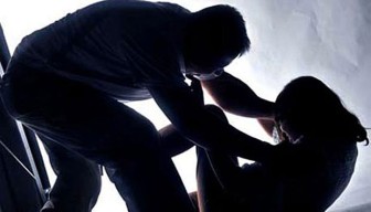 Mabuk, Pemuda Tulungagung Perkosa Nenek Tetangganya Hingga Pingsan