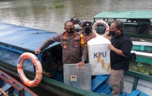 Naik Trail dan Berperahu, Kapolresta Sidoarjo Cek Kesiapan Pilkada di Tiga Daerah Terpencil