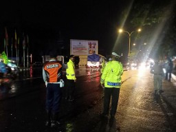 Polres Gresik razia di Batas Kota Disekat, Kafe dan Warkop Dibubarkan