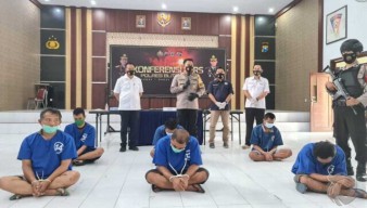 Ungkap Kasus Narkoba, Polres Blitar Seret Enam Orang