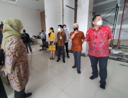 Rumah Sakit Baru Khusus Pasien Covid-19 Disiapkan Berdampingan dengan Mall