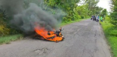 Bensin Bocor, Motor Matik di Gresik Lumer Tinggal Kerangka