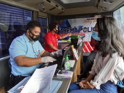 Ada Bus Arema Police Sobo Kelurahan di Malang Kota, Perpanjangan SIM dan Buat SKCK Lebih Dekat