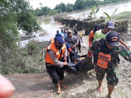 Mayat Perempuan Terapung di Bengawan Solo Bojonegoro, Ada Tanda 2 Tahi Lalat di Atas Bibir