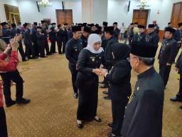 8 Anak Buah Gubernur Jatim Khofifah Positif Covid