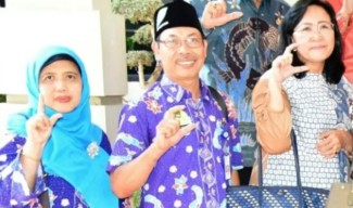 Tahap Pertama Lamongan Kebagian 5.060 Dosis Vaksin Covid-19, Selain Nakes, TNI-Polri dan Petugas Pelayanan Publik Juga Untuk Lansia di Atas 60 Tahun