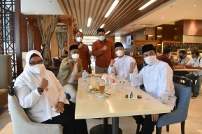 Fandi Akhmad Yani dan Moch Qosim Serukan Persatuan Untuk Bangun Gresik