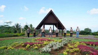 Kementerian PUPR Dukung Pengembangan Agrowisata Banyuwangi