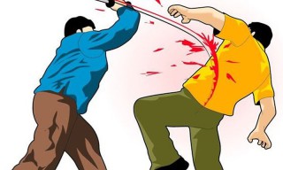 Dua Lelaki Bersimbah Darah Tergeletak di Jalan Kampung Lumajang
