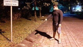Driver Ojek Online Surabaya Ditusuk Penumpangnya dari Belakang