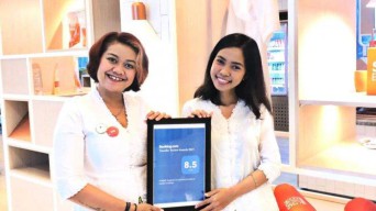 Kondisi Pandemi Covid-19, HARRIS Hotel Dapat Penghargaan Traveler Review Awards dari Platform Booking.com