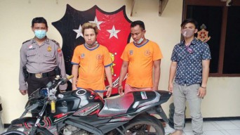 Izroil Ketakutan Dikejar Massa Meski Akhirnya Pasrah