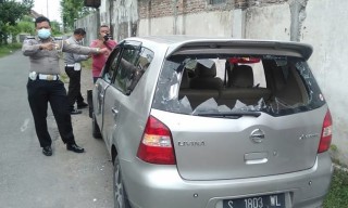 Drunken Master Nyetir Mobil, Hasilnya 5 Orang Warga Jombang Diseruduk