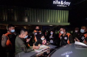 4 Wanita Cantik Terjaring Razia Petugas di Diskotik Triple X Surabaya