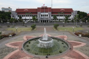Beban Berat Bagi Penerus Risma di Surabaya, Eri-Armudji Harus Kerja Keras dan Bisa Ngayomi