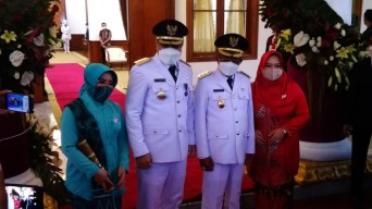 Eri-Armuji Dilantik, Janjikan Fokus Penanganan Covid-19