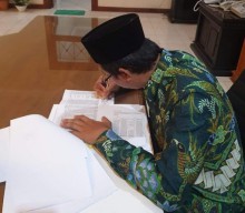 3 Jam Usai Dilantik Gus Muhdlor Langsung Teken Perbup Percepatan Aliran Dana Desa, Nilainya Capai Rp 600,91 Miliar
