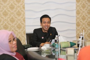 Dua Tahun Pimpin Jawa Timur, Ini Surat Cinta PKB Untuk Khofifah-Emil