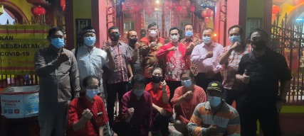 Selesai Jadi Wabup Gresik, Pak Qosim Kembali ke Dunia Pendidikan dan Bantu Usaha Anak