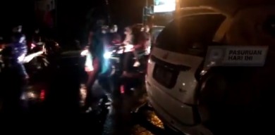 Lagi-lagi di Perlintasan KA Yonkav Beji, Kali Ini Mobil Pajero Berisi 5 Orang Asal Sidoarjo