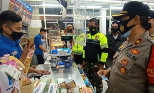 Mokong Tetap Buka Saat Jam Malam, Minimarket dan Warkop di Krian Akhirnya Ditutup Paksa