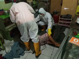 Tragis, Seorang Ibu di Krian Sidoarjo Meninggal saat Tidur Bersama Dua Putra Kembarnya