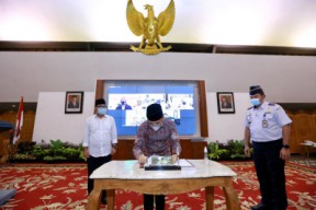 Pemkab Banyuwangi Hibahkan Tanah untuk Pembangunan Kampus Akademi Penerbangan