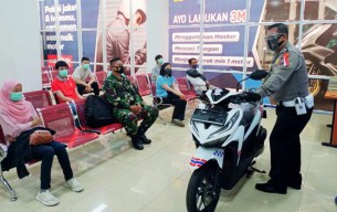 MPM Gelar Pelatihan Cari Aman Bagi Pemohon SIM di Satpas Colombo