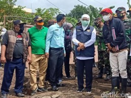 Pemkab Pasuruan Bantu Kontrak Rumah Bagi Warga Korban Banjir