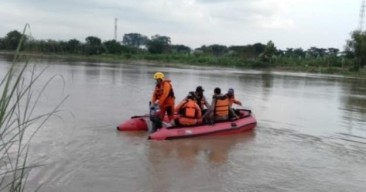 Buang Air di Bengawan Solo, Nenek Asal Soko Tuban Hilang Tinggal Sandal Jepit Saja