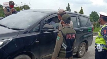 Razia ASN Liburan, Satpol PP Periksa 1 ASN Pemprov Jatim dan 2 Honorer Malang