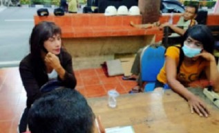 2 Waria di Mojokerto Diamankan Satpol PP, Ternyata Sekali Kencan Rp 30 Ribu