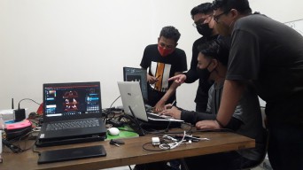Awalnya Belajar Otodidak, Kini Usaha Kreatif Yang Dilakoni Pemuda Tulungagung ini Diminati Mancanegara