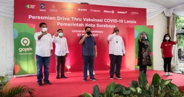Pertama di Jatim, Pos Pelayanan Vaksinasi Covid-19 Drive-Thru Resmi Beroperasi