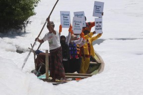 Tercemar Phospat, Sungai Tambak Wedi Terancam Buyar