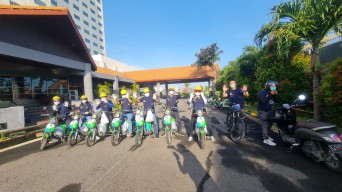 Anniversary ke-9, Midtown Indonesia Hotels Berbagi Sarapan Pagi untuk Masyarakat Melalui CSR
