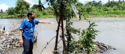 Mayat di Sungai Brantas Tulungagung Ternyata Sopir Asal Semarang, Sekarang Dijemput Keluarganya