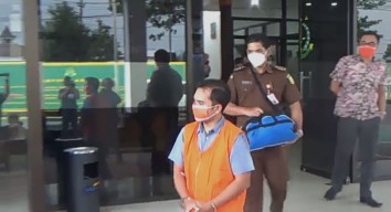 Korupsi Uang Nasabah Rp 2,1 M untuk Judi Online, Mantan Pegawai BRI Madiun Divonis Penjara 6,6 Tahun