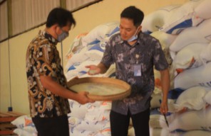 Bulog Sub Divre Bojonegoro Serap Gabah dan Beras Petani
