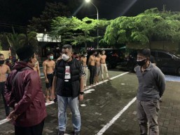 Ngaku Pendekar Silat, Berandal Ini Konvoi Motor, Pukul Warga dan Jarah Warung Angkringan di Blitar