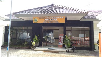 Bupati Yani Hentikan Perpanjangan Kontrak Direktur Bank Gresik
