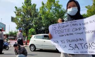 Gara-gara Nyawer Dangdut Tanpa Masker, Wali Kota Blitar Didemo Warganya
